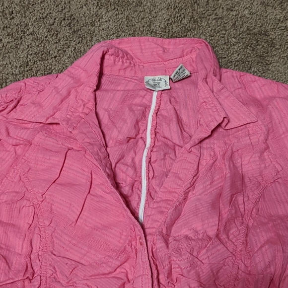 Vintage Styled Button Up Shirt - Picture 2 of 9